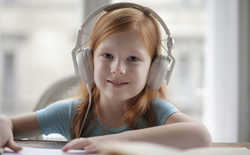 headphones safe for children