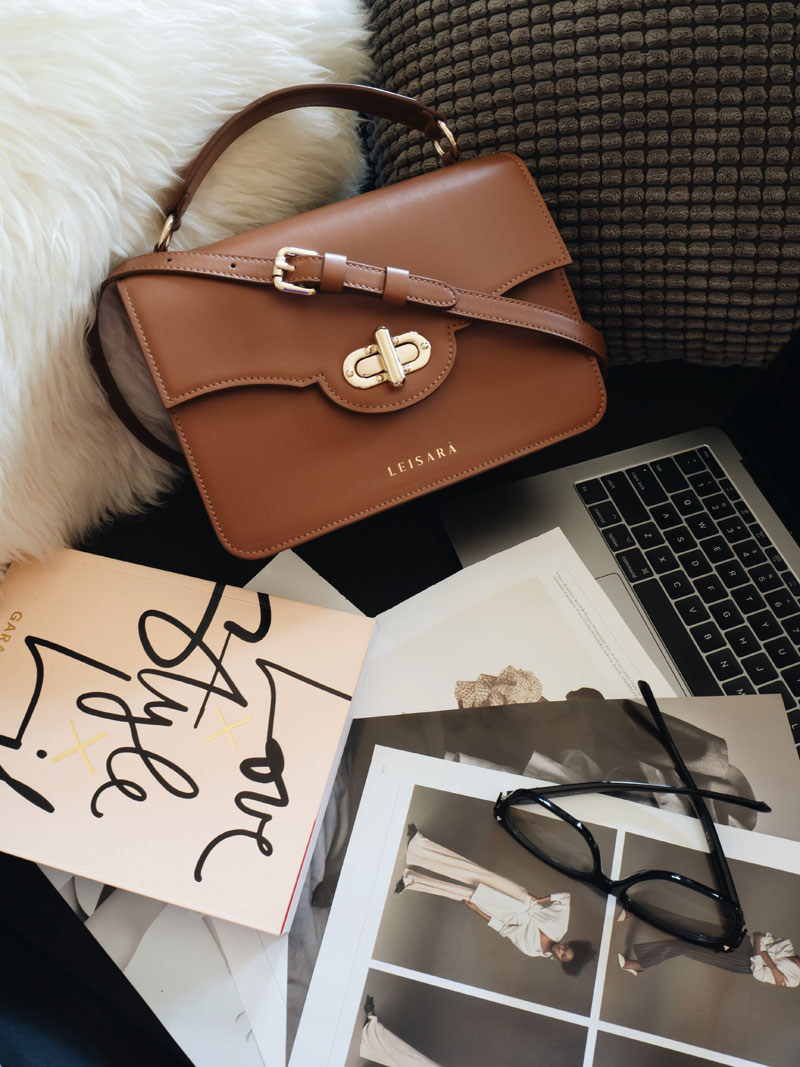 What To Keep In Your Purse: Essentials For Every Woman