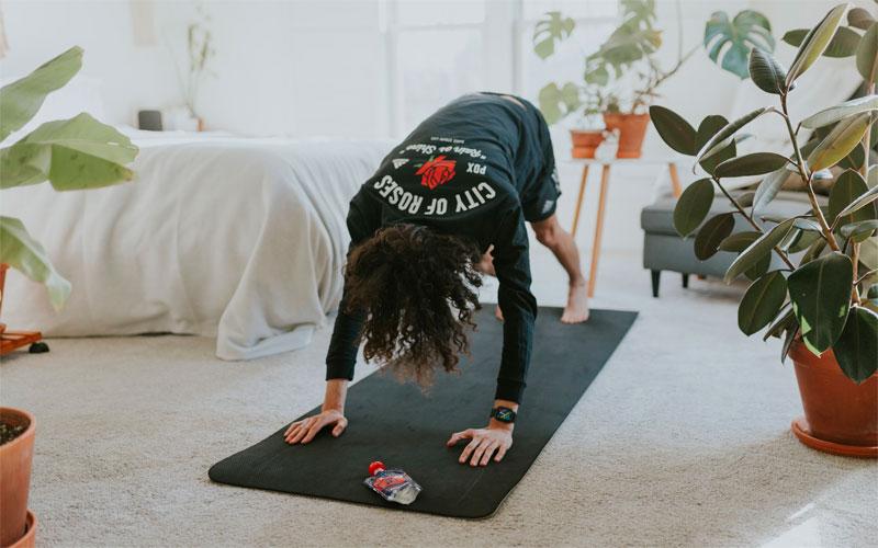 Creating a Home Workout Routine: Stay Fit Without the Gym