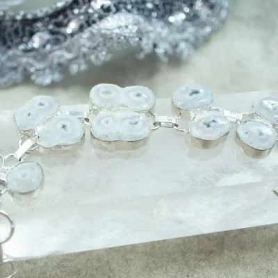 Accessorize Like a Pro: Top Swarovski Crystal Jewelry Trends of the Year